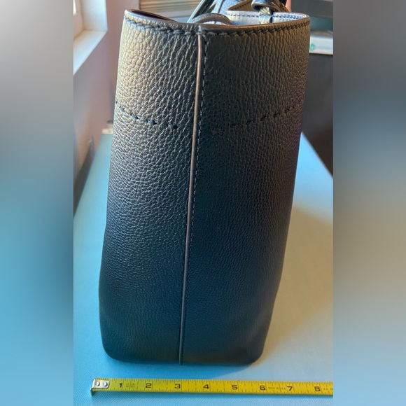 Tory Burch McGraw Tote - Black / Royal Navy - Picture 6 of 16